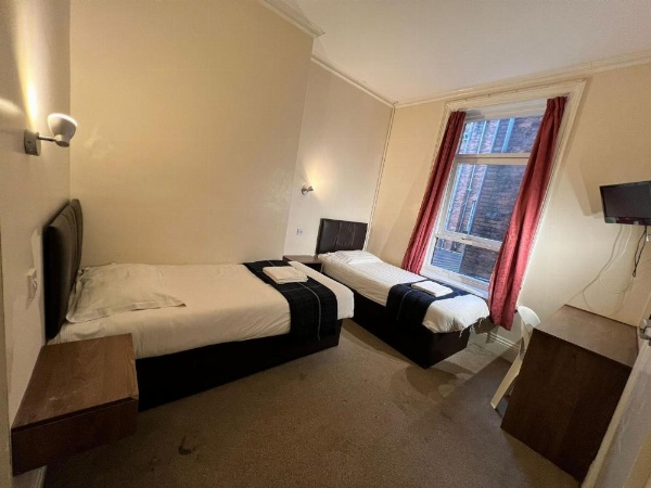 Green Gables Hotel image 9